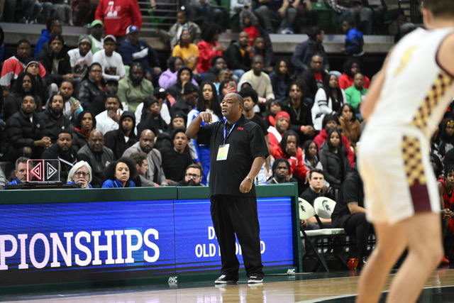 Niles Brandywine vs Detroit Old Redford in Division 3 title game -- Scott Hasse3